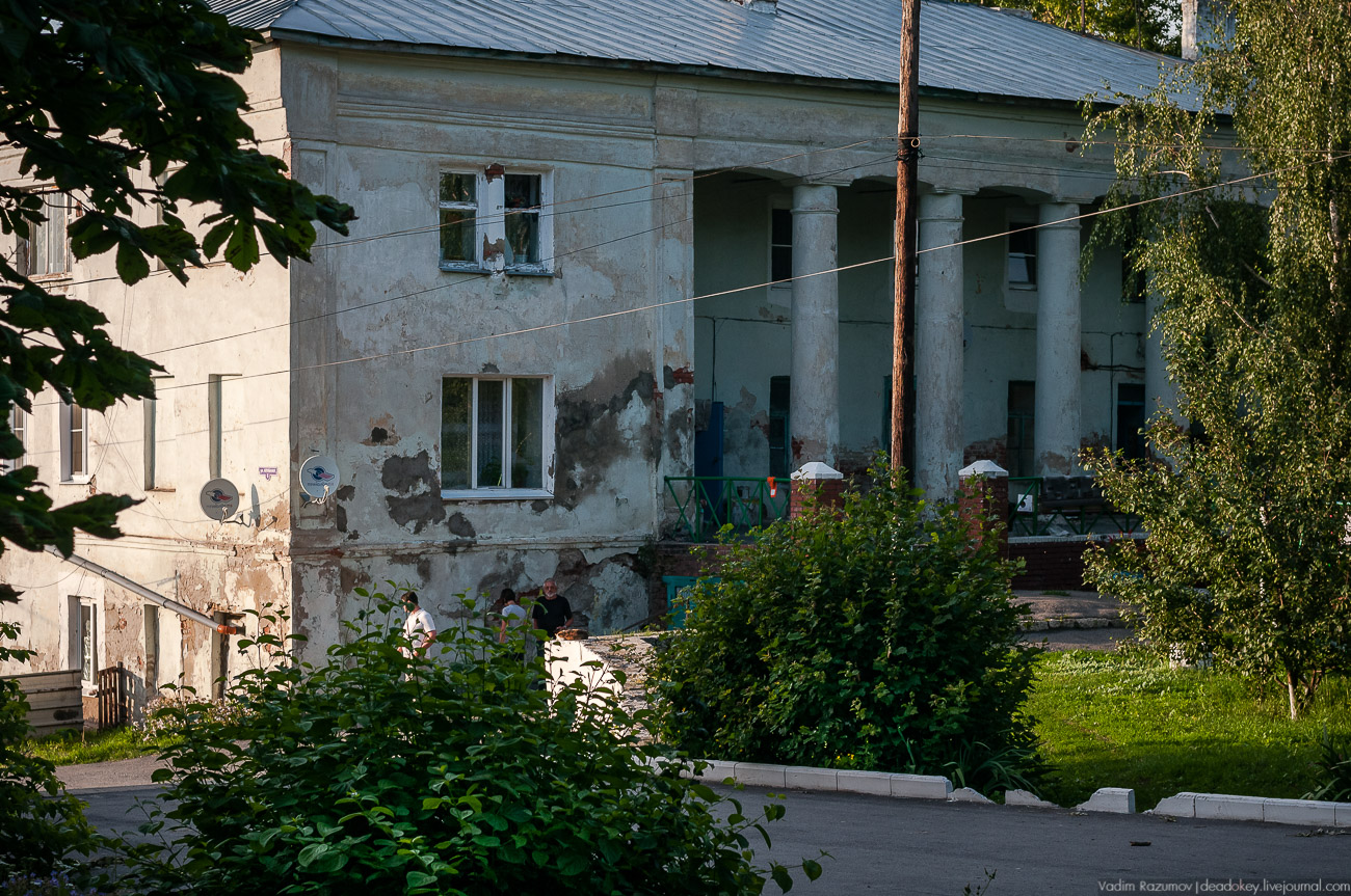 Дом, названный господским в фотоочерке Вадима Разумова. Публикация 2017 года.