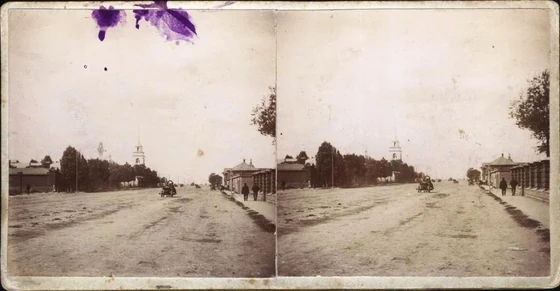 Орловская улица у Троицкого монастыря. Стереопара